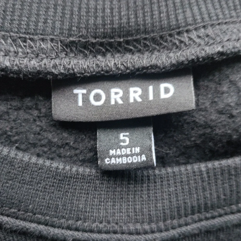 Torrid‎ Womens Plus Size 5 Black Sequin Bow Raglan Fleece Sweatshirt Pullover